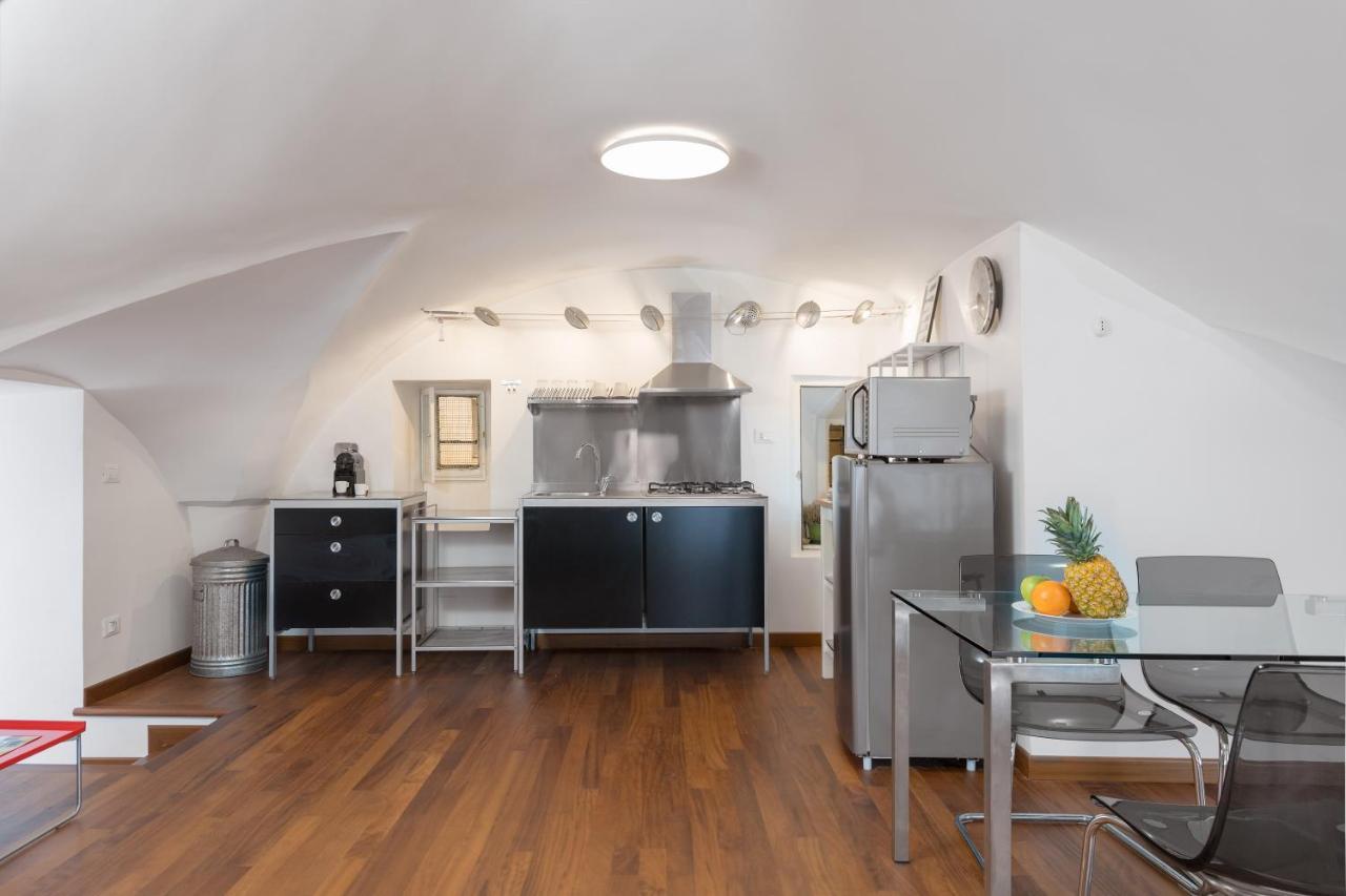 New! Amazing Piazza Navona View Apartamento Roma Exterior foto