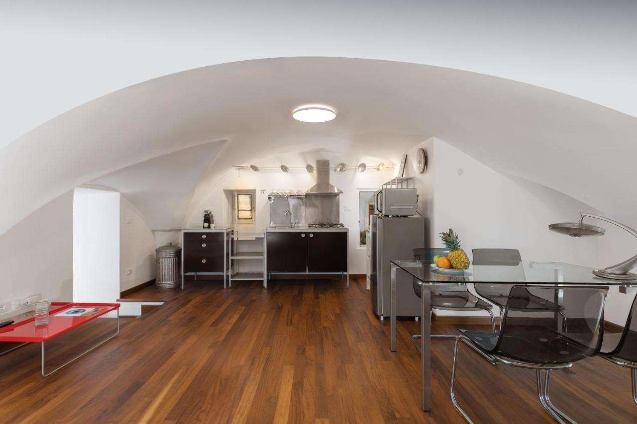 New! Amazing Piazza Navona View Apartamento Roma Exterior foto